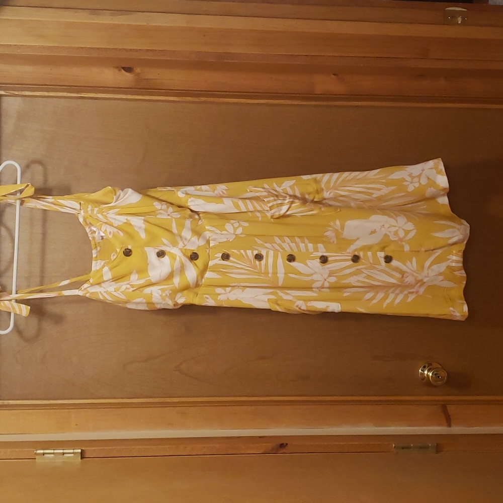 LC Lauren Conrad Button Front Dress Size: L